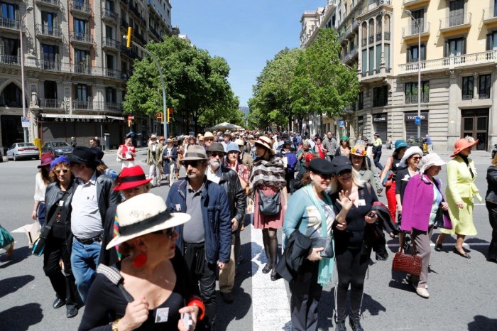 strollwithahat2014-5.jpg